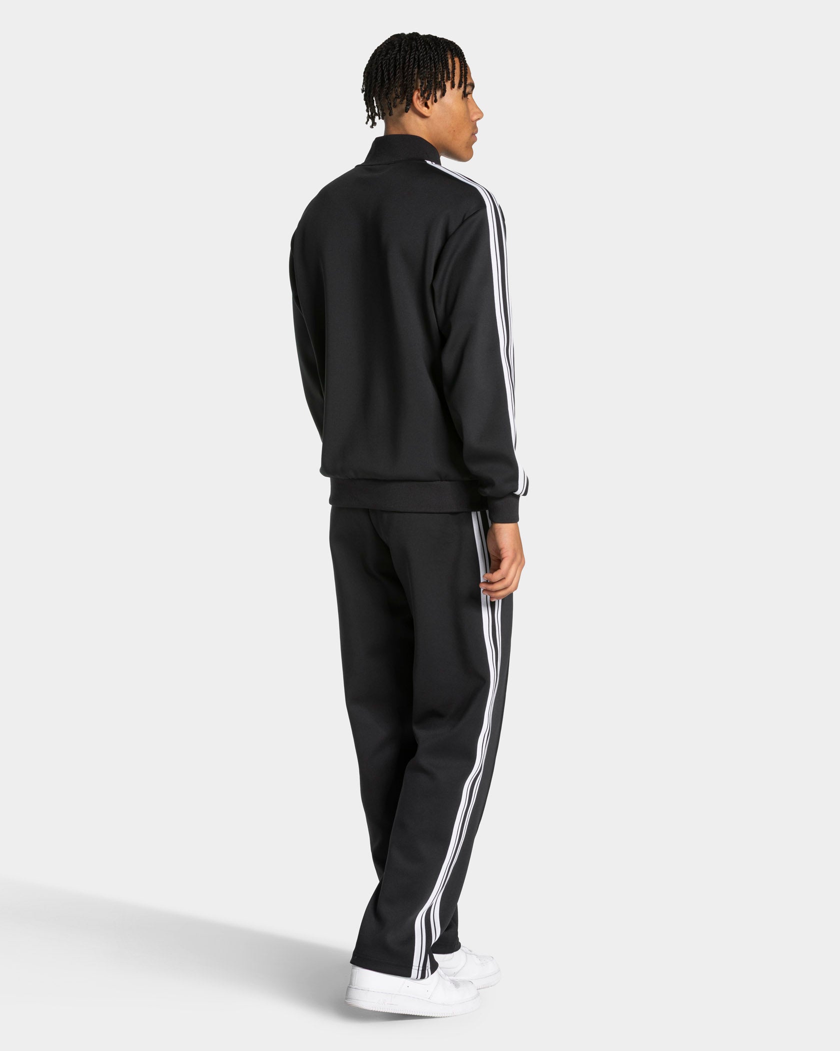 Club Straight Leg Jogger "Schwarz"