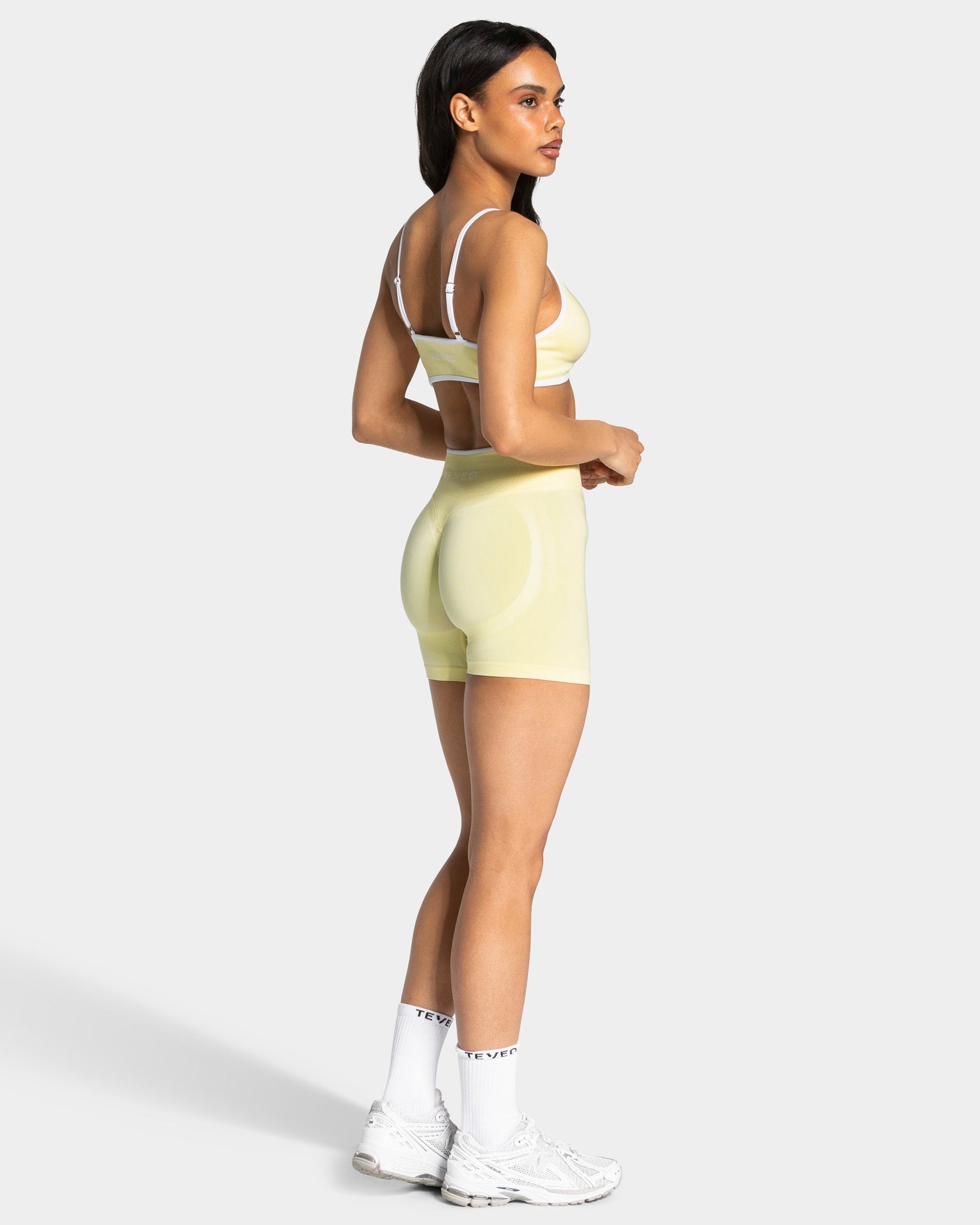 Contrastline Bh "Butter Yellow"